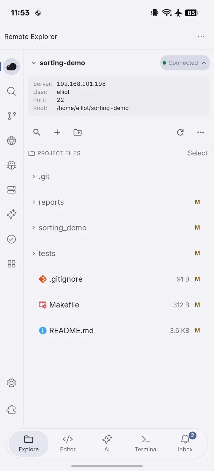 현재 호스트와 루트 경로가 표시된 연결 상태의 Remote Explorer.